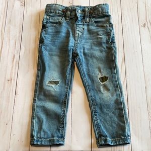 Cat & Jack size 2t ripped jeans with camo patch